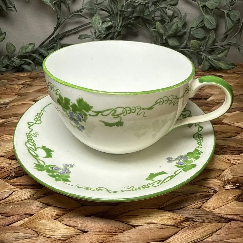Shelley England Fine Bone China Late Foley Grapes Tea Cup & Saucer Set Vintage